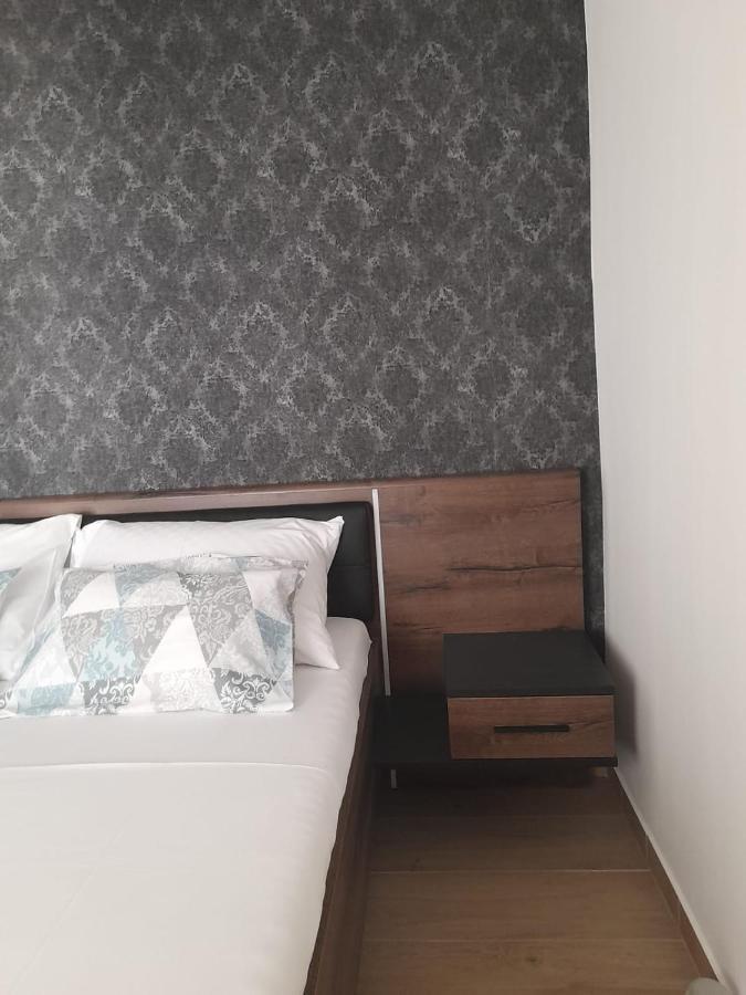 Apartament Apartman Sa Lodom 2+2 Pirovac Zewnętrze zdjęcie